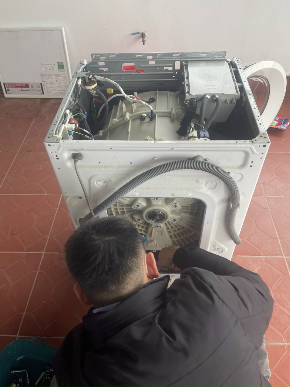 Đội ngũ nhân viên của sửa máy giặt tại Thái Bình 